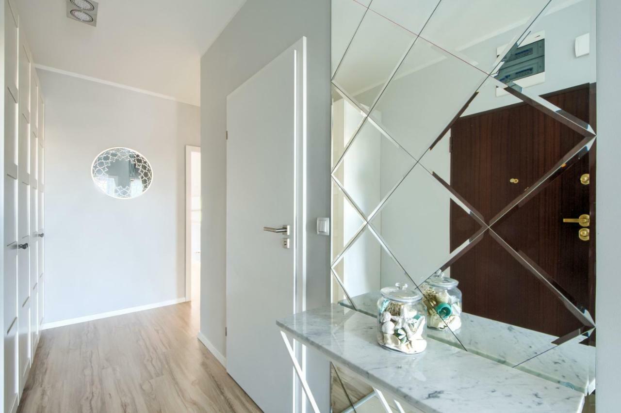 West Side Apartment Varsovia Exterior foto
